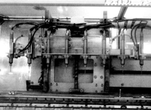 汽車(chē)密封條鉆孔主軸.png 汽車(chē)密封條鉆孔主軸.png