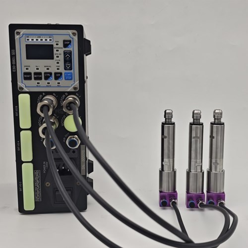 微型電主軸一拖三.jpg 微型電主軸一拖三.jpg